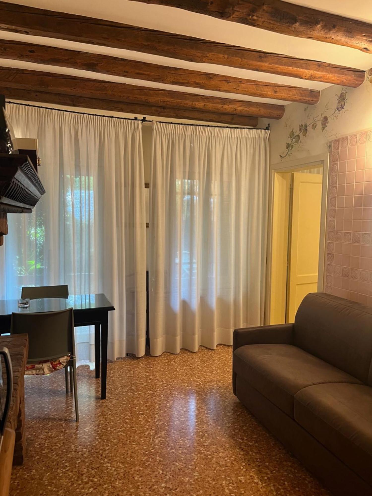 Peggy Suite البندقية المظهر الخارجي الصورة
