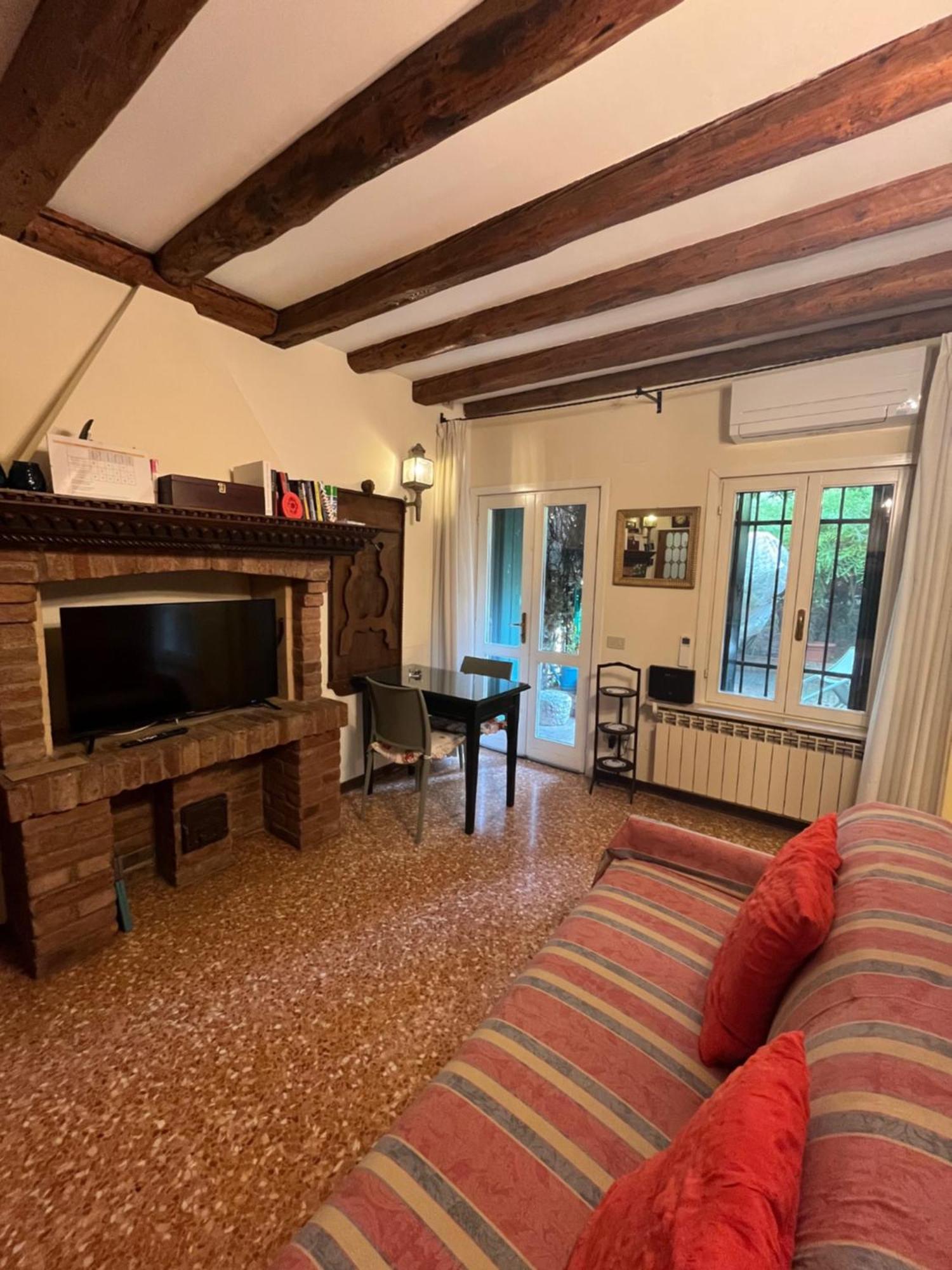Peggy Suite البندقية المظهر الخارجي الصورة