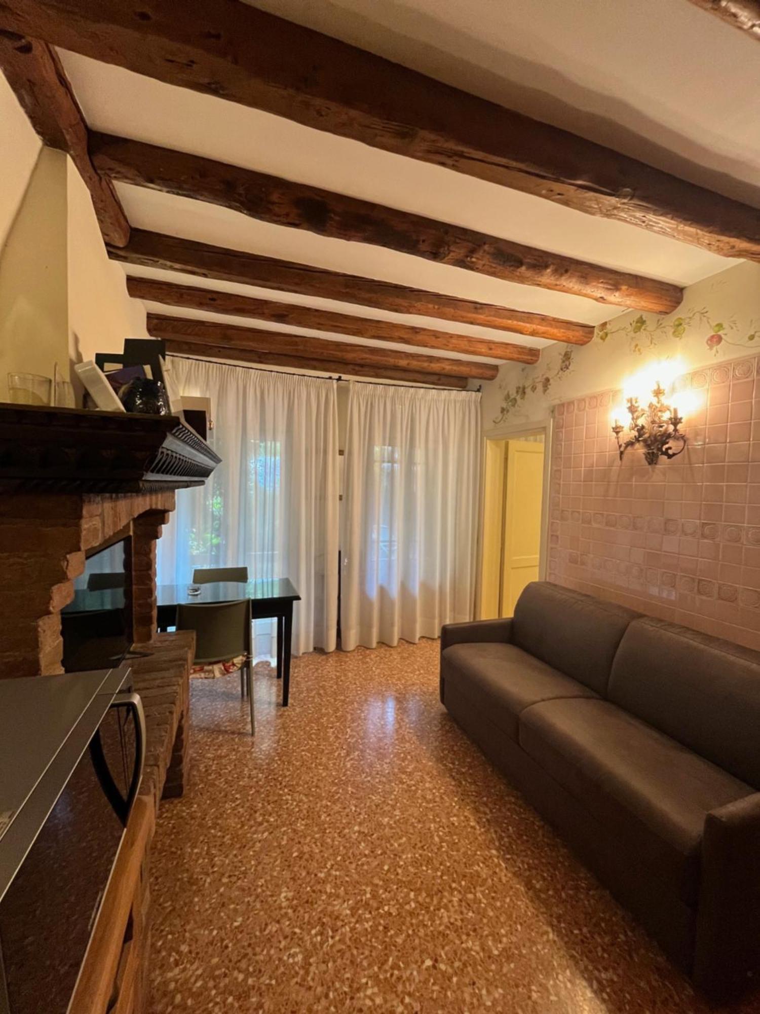 Peggy Suite البندقية المظهر الخارجي الصورة